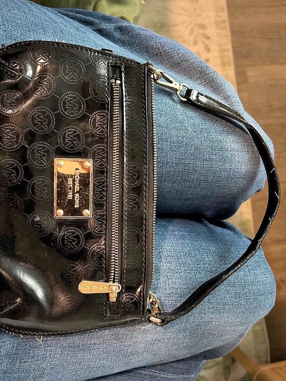 Michael Kors Crossbody Bag in Black